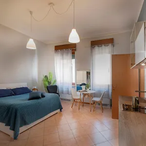 Italianflat - Rentroom Old Town - 200mt To Arena Guest house
