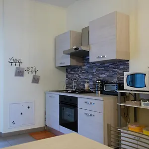 Melibi - Re Lear Guest house