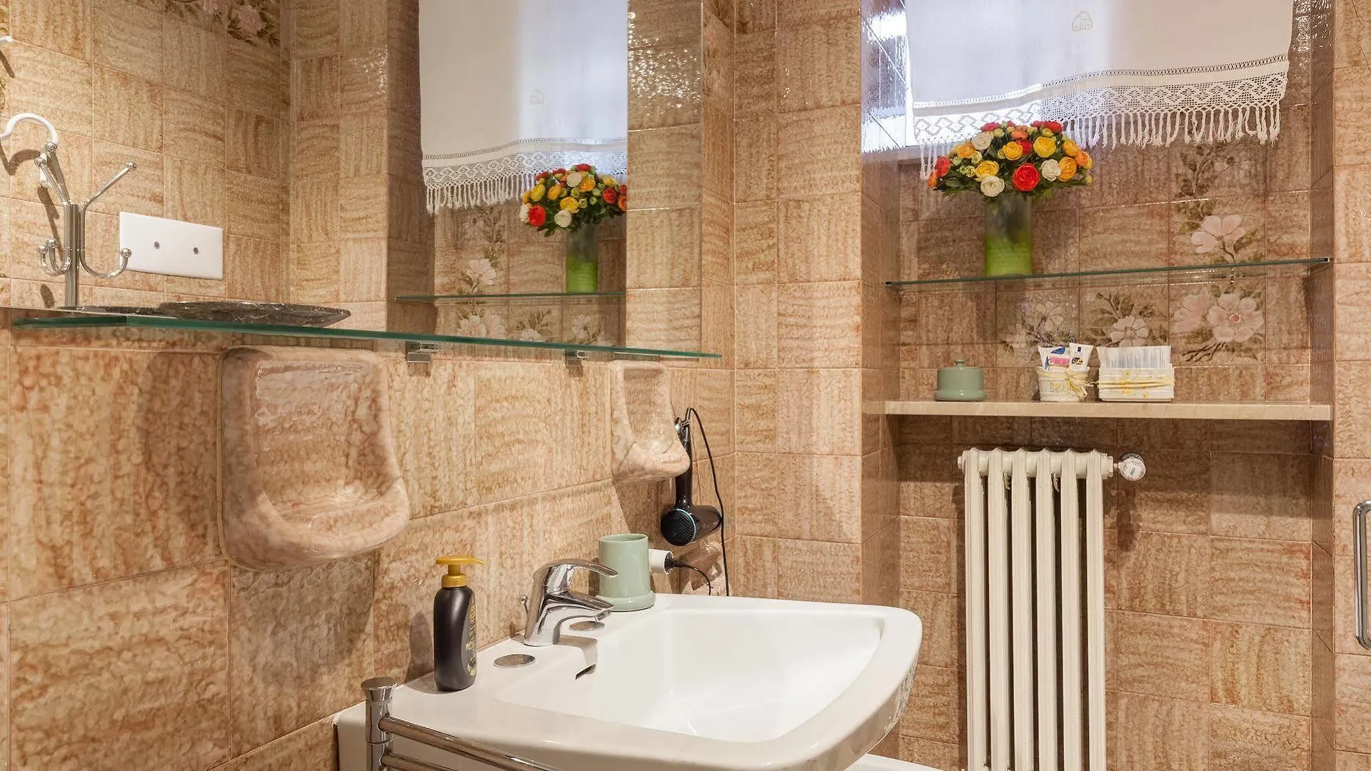 *** Bed & Breakfast B&B Agli Scaligeri Verona Italy